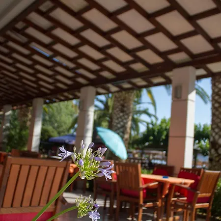 Hellas 2* エピダウロス