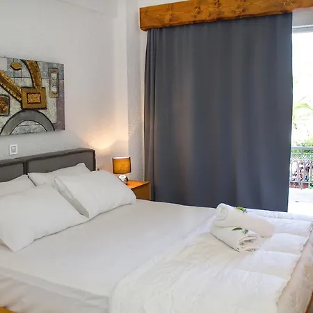 Aparthotel Hellas 2*