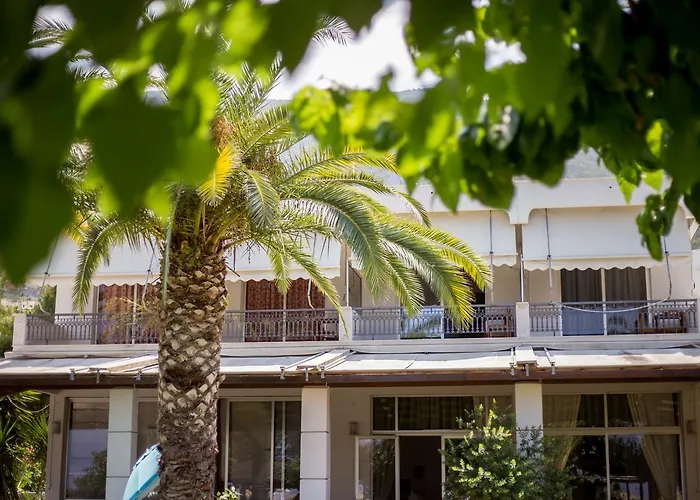 Aparthotel Hellas 2*